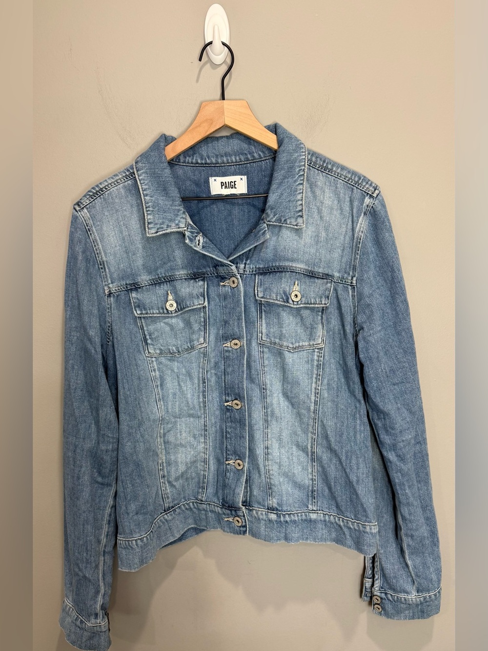PAIGE Aveline Denim Jacket Leanna Raw Hem Light Wash Est XL